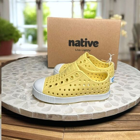 Native Toddler Jefferson EVA Slip-On Water Shoes Sneakers “Gone Bananas” Size 6 - Picture 4 of 12